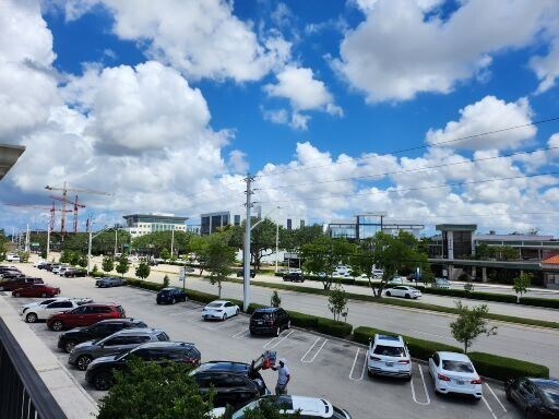 9710 W Sample Rd, Coral Springs, FL à louer - Photo de l’immeuble – Image 3 sur 4