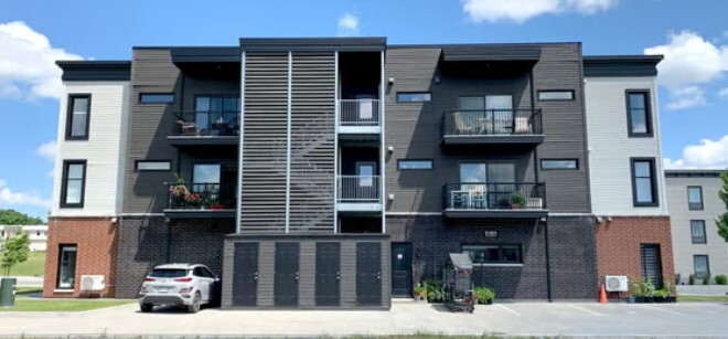 5101 Rue Frontenac, Lac-Mégantic, QC à vendre - Photo de l’immeuble – Image 3 sur 4