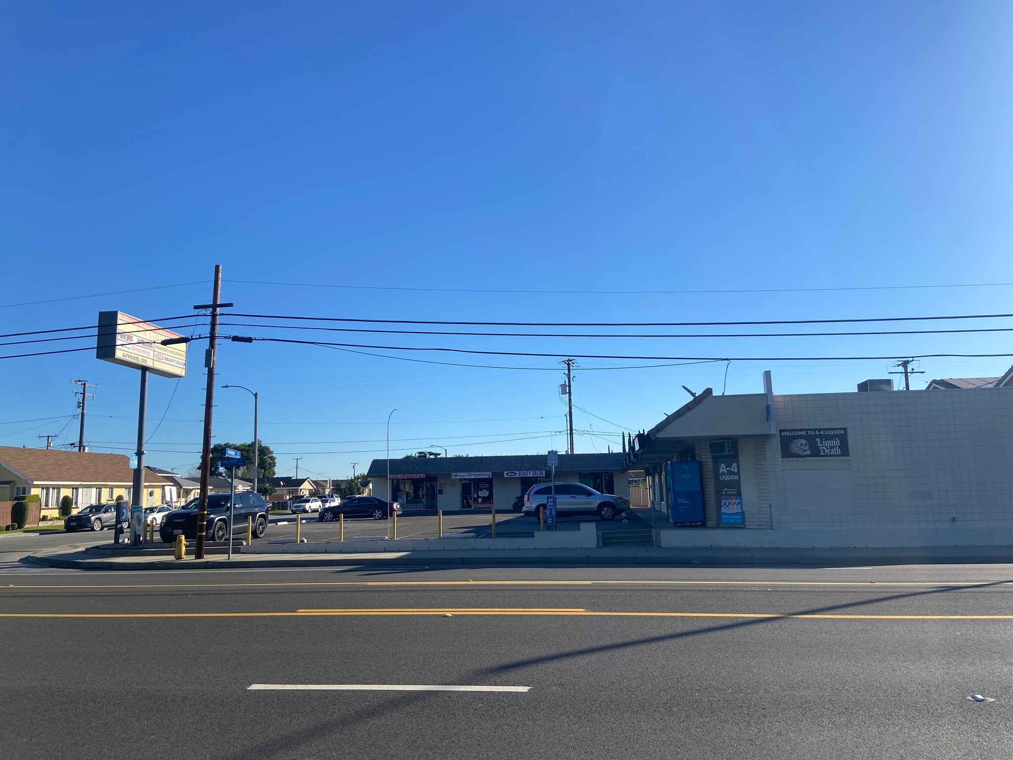 8844 Walker St, Cypress, CA à louer Photo principale– Image 1 sur 4