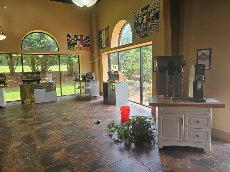 1505 University Dr, Auburn, GA à vendre - Photo de l’immeuble – Image 3 sur 20