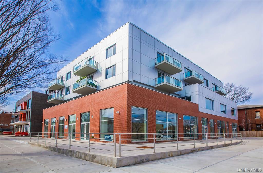 150-23 Barclay Ave, Flushing, NY à louer Photo de l’immeuble– Image 1 sur 4