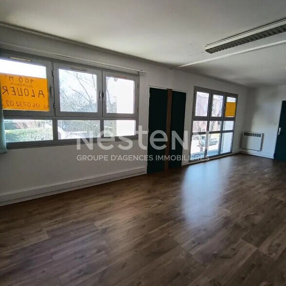 Bureau dans Saint-Avé à louer - Photo de l’immeuble – Image 3 sur 4