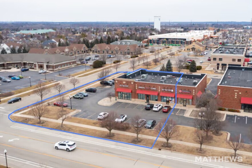 471-479 Briargate Dr, South Elgin, IL à vendre - Photo de l’immeuble – Image 2 sur 5