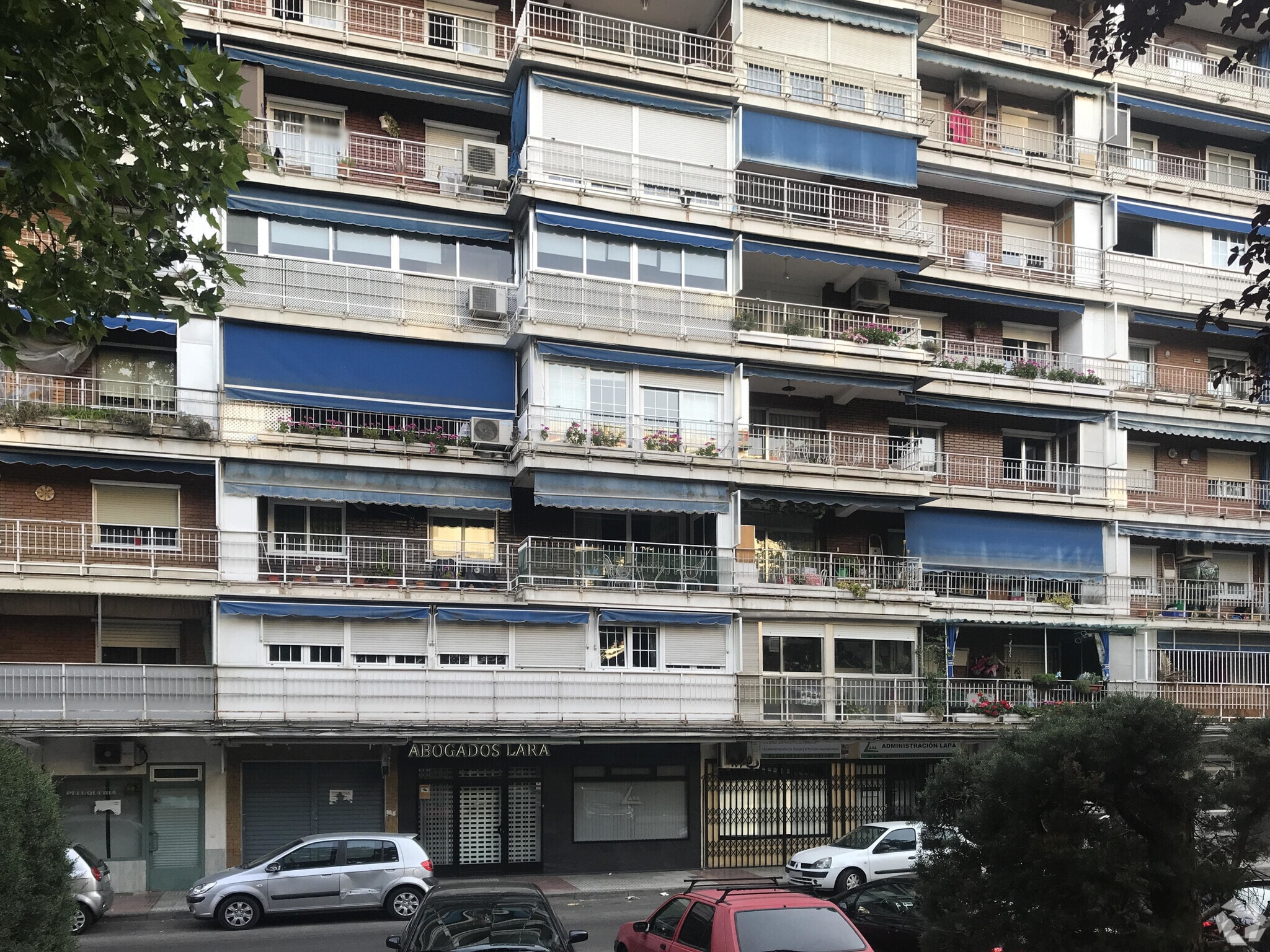 Local commercial dans Alcorcón, Madrid à louer Photo principale– Image 1 sur 3