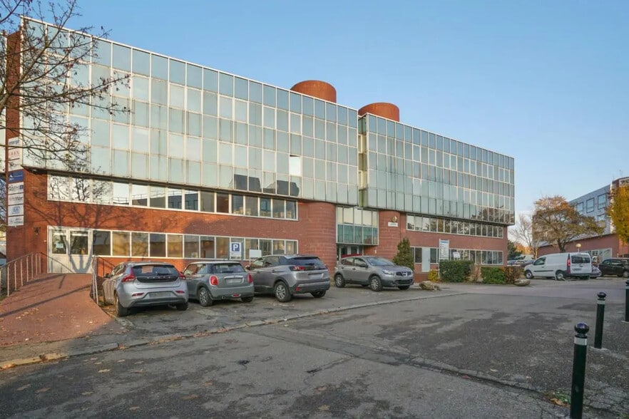 60 Route De Sartrouville, Le Pecq à louer - Photo de l’immeuble – Image 1 sur 52