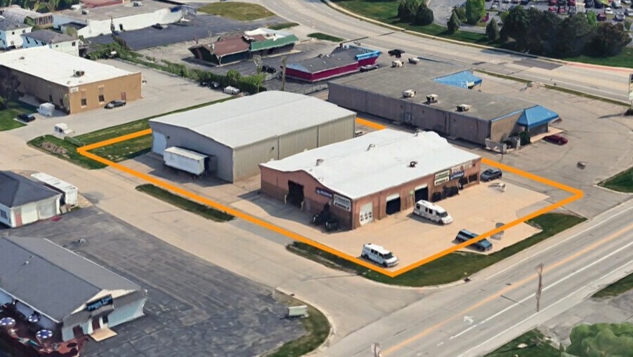 7,000SF & 7,500SF Light Industrial portefeuille de 2 biens à vendre sur LoopNet.fr - Aérien – Image 1 sur 15