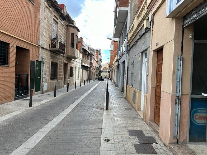 Local commercial dans Santa Coloma de Gramenet, Barcelona à vendre - Photo de l’immeuble – Image 1 sur 13