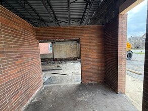 11034 Clifton Blvd, Cleveland, OH à louer Photo intérieure– Image 2 sur 48