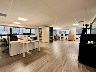 Plus de détails pour Bureau à vendre