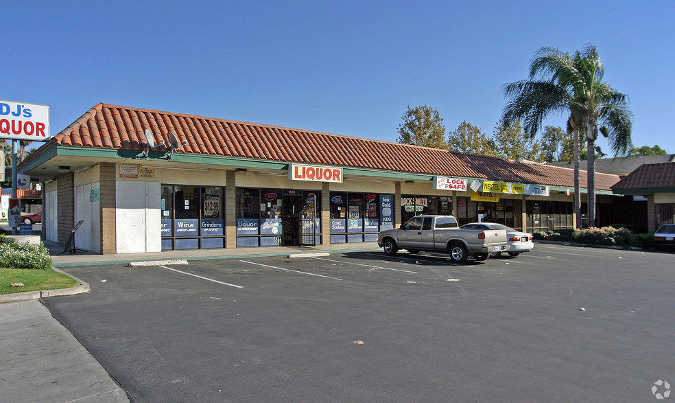 1604-1648 E Washington St, Colton, CA à louer - Photo de l’immeuble – Image 3 sur 3