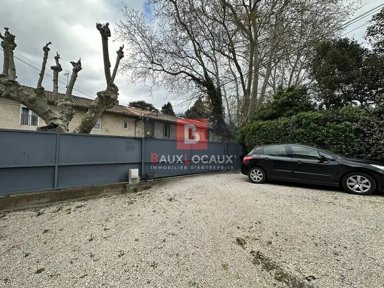Bureau dans Avignon à louer - Photo de l’immeuble – Image 2 sur 7