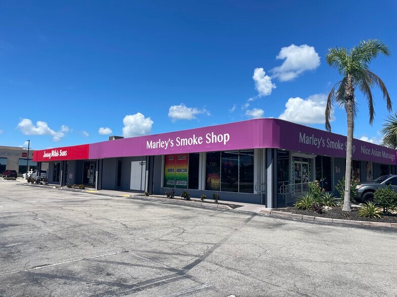 12377 S Cleveland Ave, Fort Myers, FL à louer - Photo de l’immeuble – Image 2 sur 8