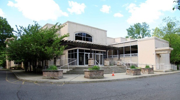 475 Grove St, Ridgewood, NJ à louer - Photo de l’immeuble – Image 1 sur 12