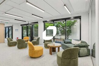 Plus de détails pour 35-39 Boulevard Romain Rolland, Montrouge - Bureau à louer