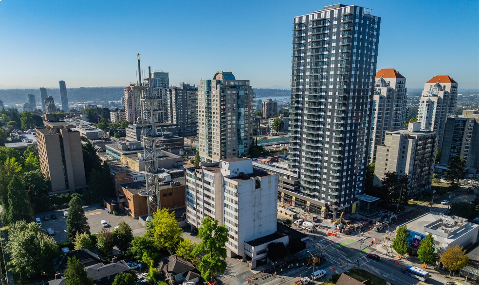 631 Sixth St, New Westminster, BC à vendre - Photo de l’immeuble – Image 3 sur 5