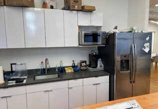 141 W 36th St, New York, NY à louer Photo intérieure– Image 2 sur 5