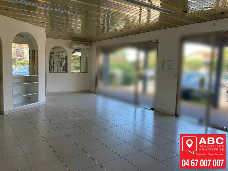 Local commercial dans Saint-Estève à louer - Photo de l’immeuble – Image 1 sur 5