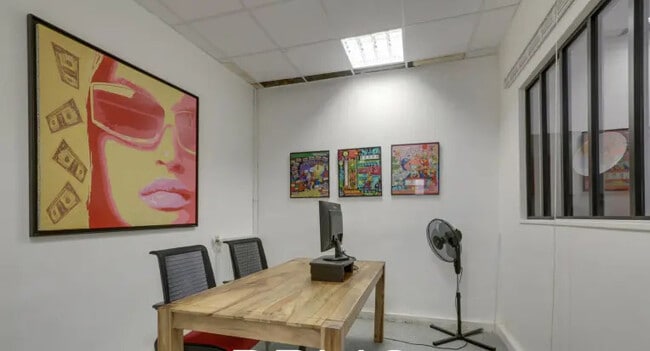 Plus de détails pour Bureau à louer