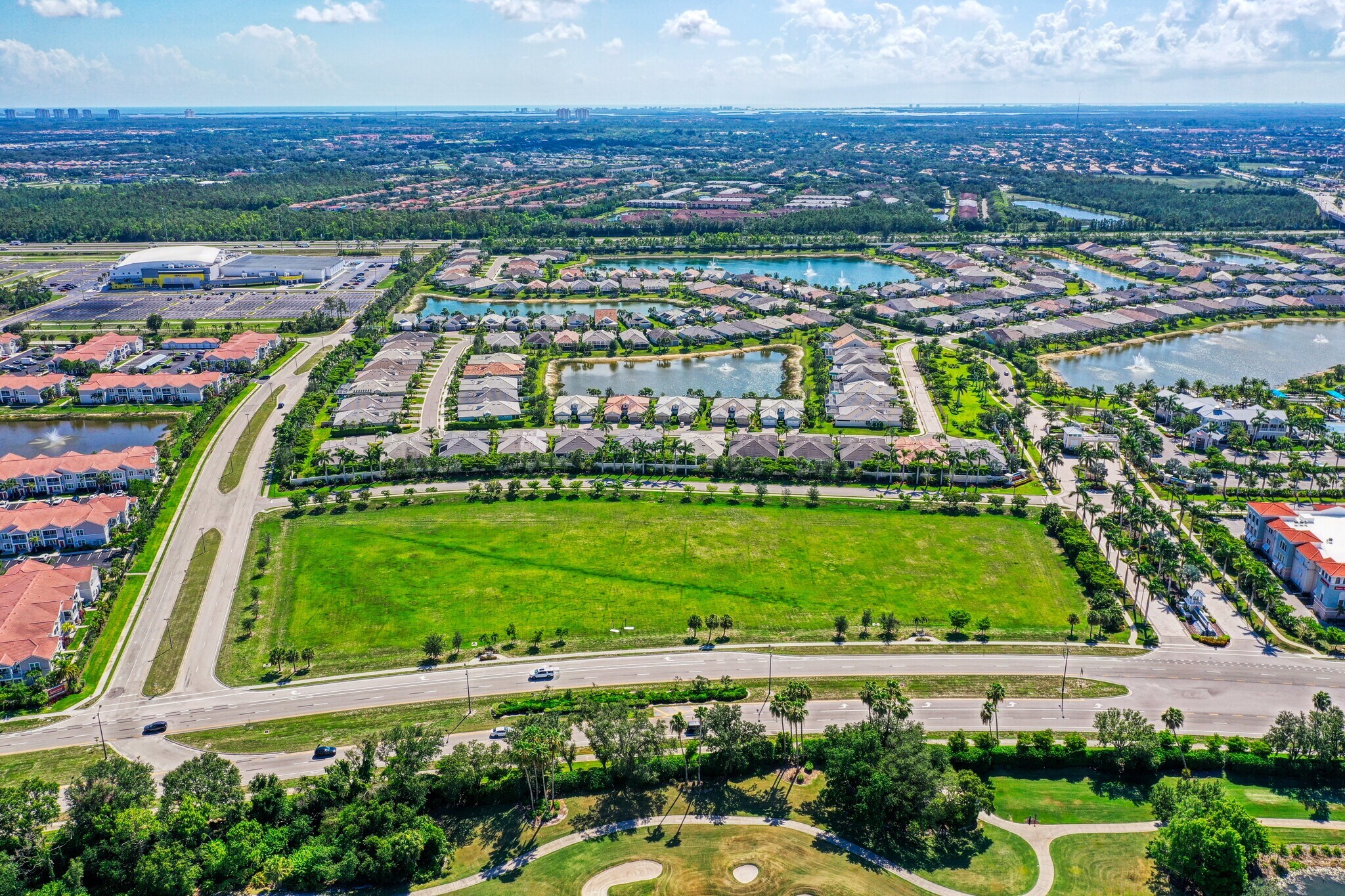 Ben Hill Griffin Pkwy, Estero, FL à louer Photo principale– Image 1 sur 11