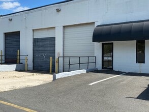 1330 Livingston Ave, North Brunswick, NJ à louer Photo intérieure– Image 1 sur 1