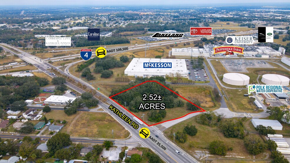 1530 Kendrick Lane, Lakeland, FL à vendre - Photo de l’immeuble – Image 2 sur 3