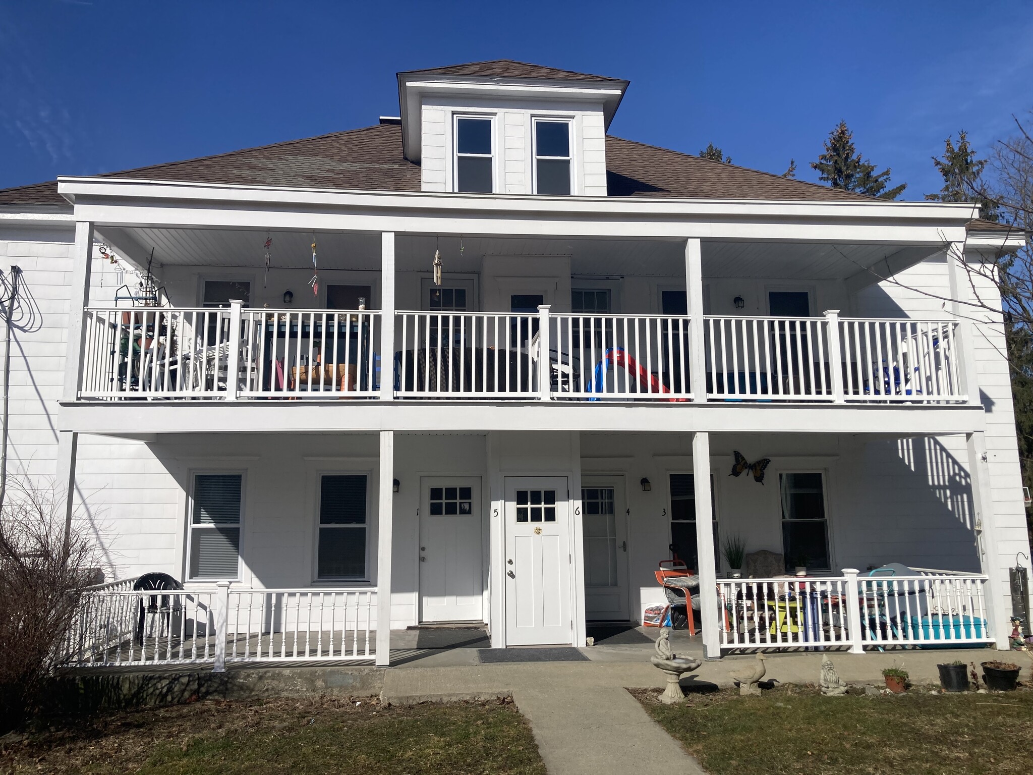 26 Elmwood Ave, Philmont, NY à vendre Photo de l’immeuble– Image 1 sur 13