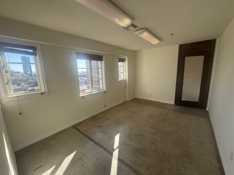 6525 W Sunset Blvd, Los Angeles, CA à louer Photo intérieure– Image 1 sur 3