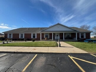 Plus de détails pour 2030 N Seminary, Woodstock, IL - Bureau à vendre