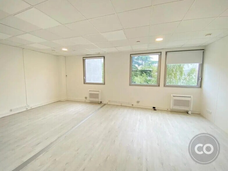 Bureau dans Boulogne-Billancourt à louer - Photo de l’immeuble – Image 1 sur 9