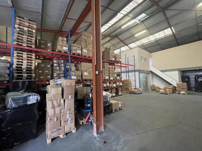 Industriel/Logistique dans Peymeinade à vendre - Photo intérieure – Image 3 sur 4