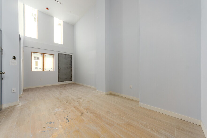 2537 Ocean Ave, Brooklyn, NY à vendre - Photo de l’immeuble – Image 3 sur 11