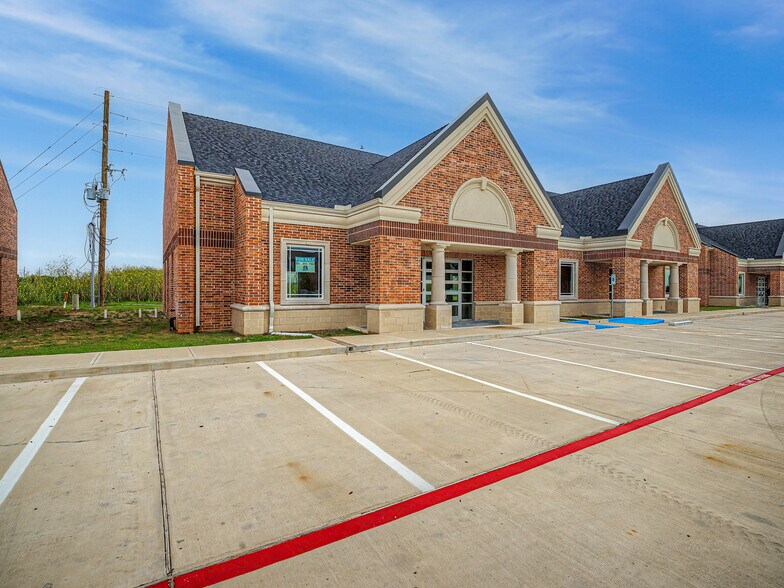 7103 S Peek Rd, Richmond, TX à vendre - Photo de l’immeuble – Image 3 sur 35