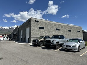 340 N Kays Dr, Kaysville, UT à louer Photo de l’immeuble– Image 1 sur 2