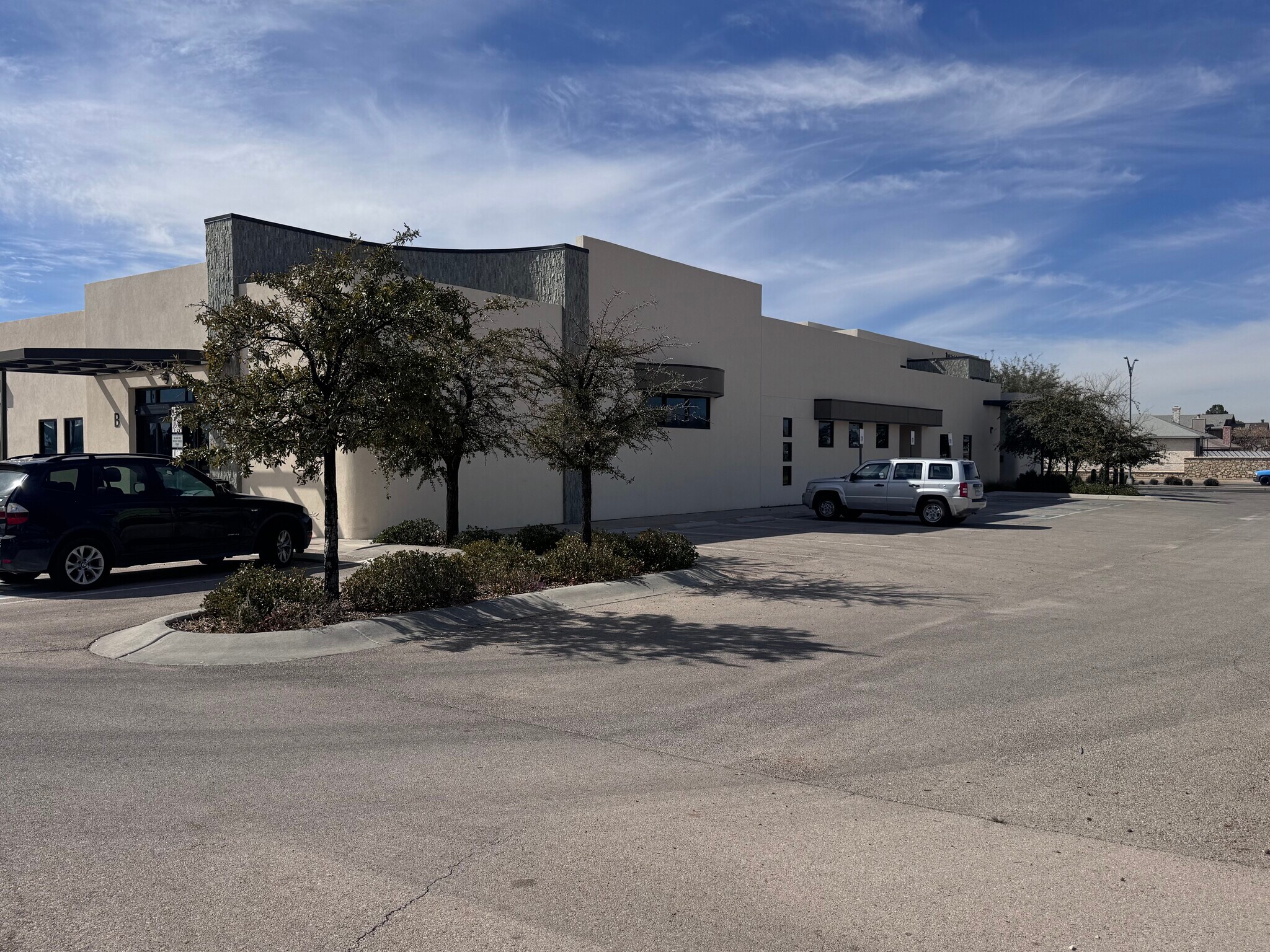 2200 George Dieter Dr, El Paso, TX à vendre Photo de l’immeuble– Image 1 sur 43