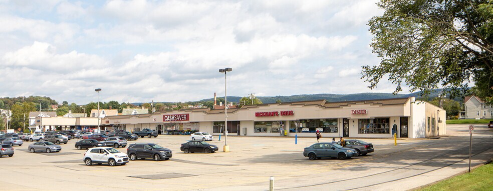 Rte 119 @ York Ave, Connellsville, PA à louer - Photo de l’immeuble – Image 3 sur 6
