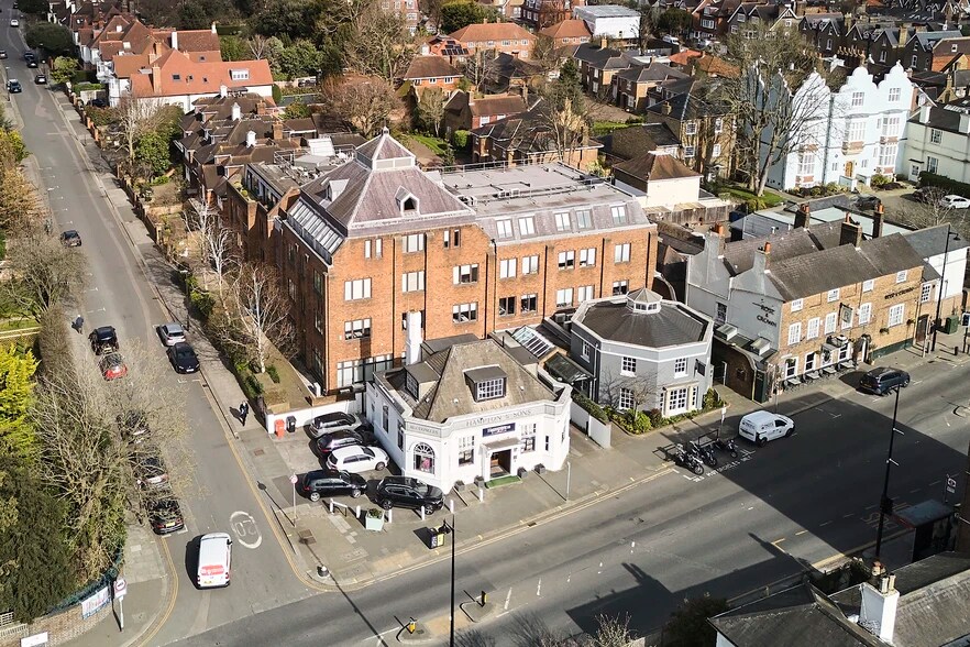 55A High St, Londres à vendre - Photo de l’immeuble – Image 2 sur 13
