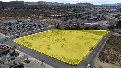 57794 29 Palms hwy, Yucca Valley, CA - Vue aérienne vue de carte - Image1
