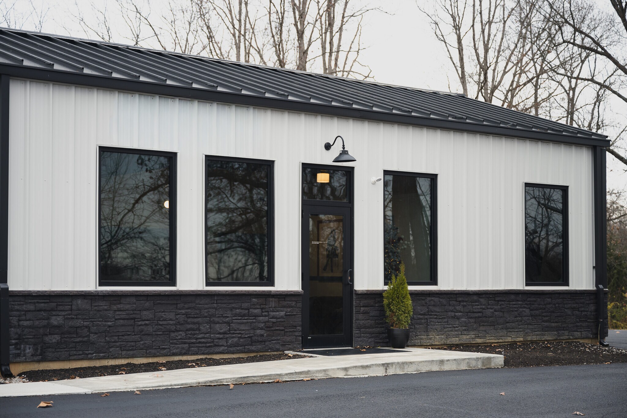 4430 W Jonathan Moore Pike, Columbus, IN à louer Photo intérieure– Image 1 sur 15