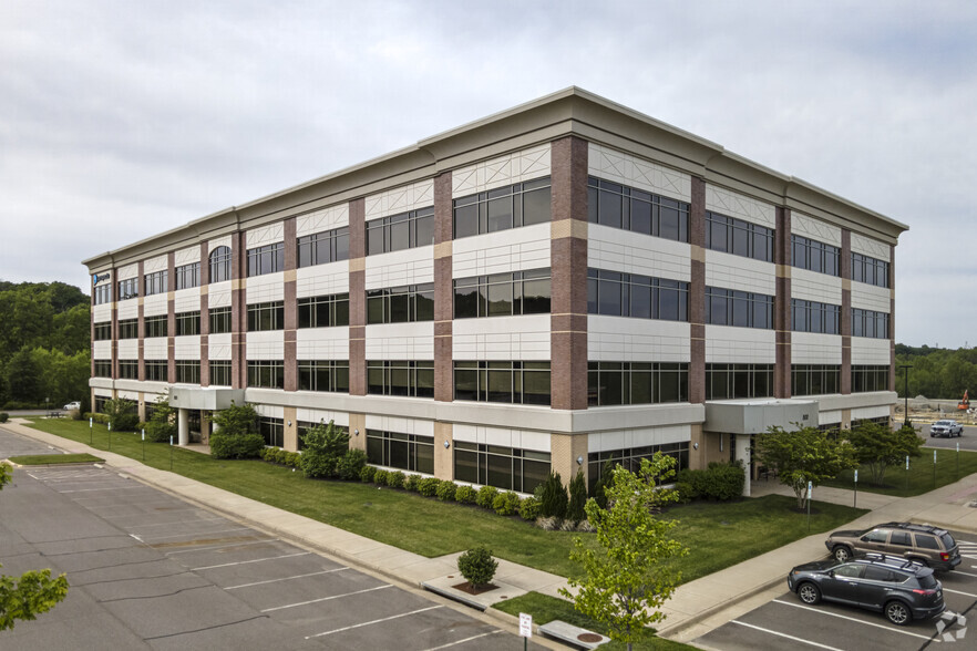 800 Corporate Dr, Stafford, VA à louer - Photo de l’immeuble – Image 1 sur 9
