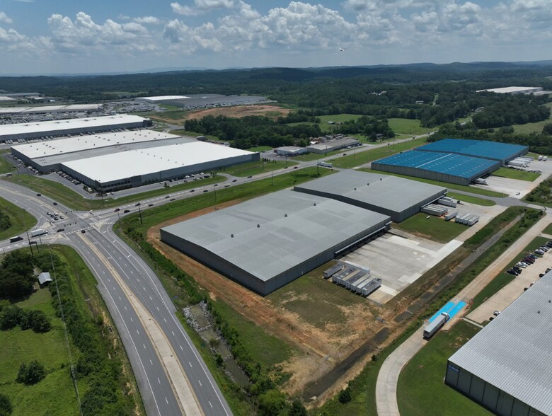 103 Enterprise Dr SW, Calhoun, GA à louer - Photo de l’immeuble – Image 2 sur 6