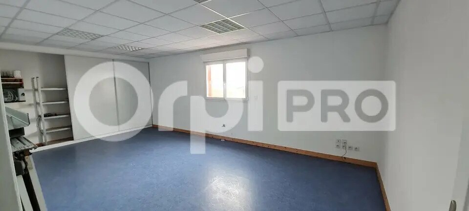 Bureau dans Yffiniac à louer - Photo de l’immeuble – Image 3 sur 5