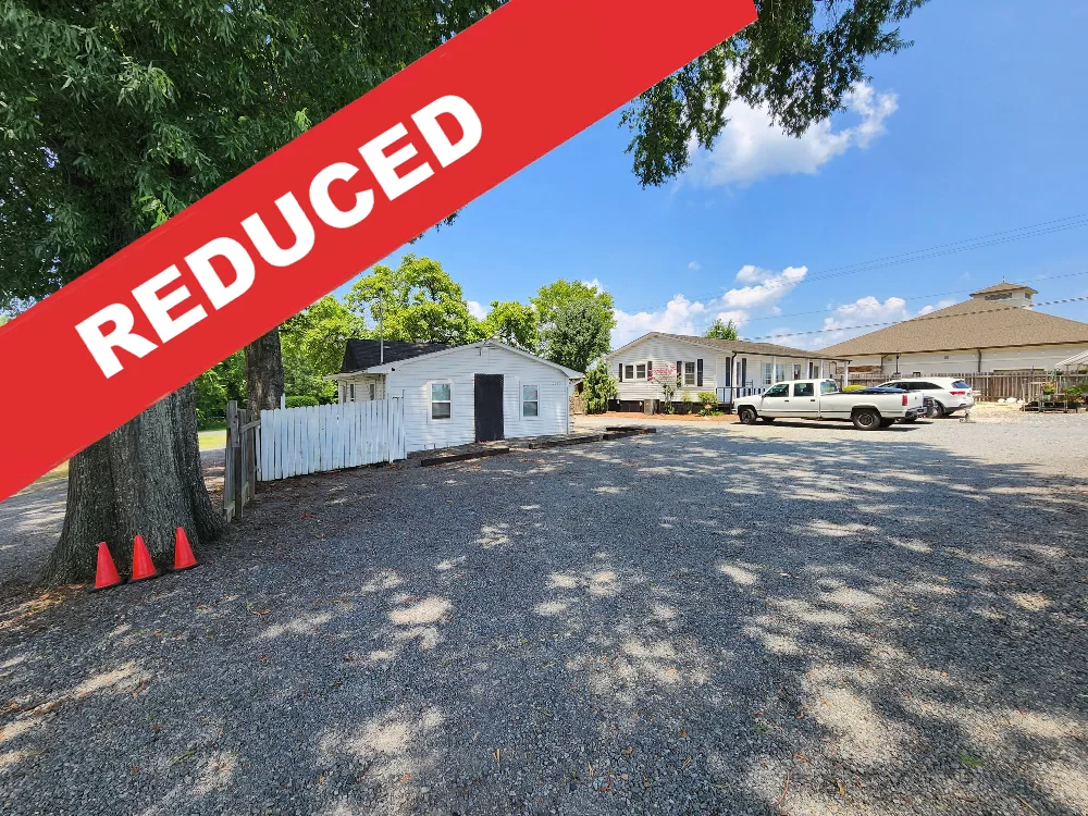 12095 University City Blvd, Harrisburg, NC à vendre Photo de l’immeuble– Image 1 sur 19