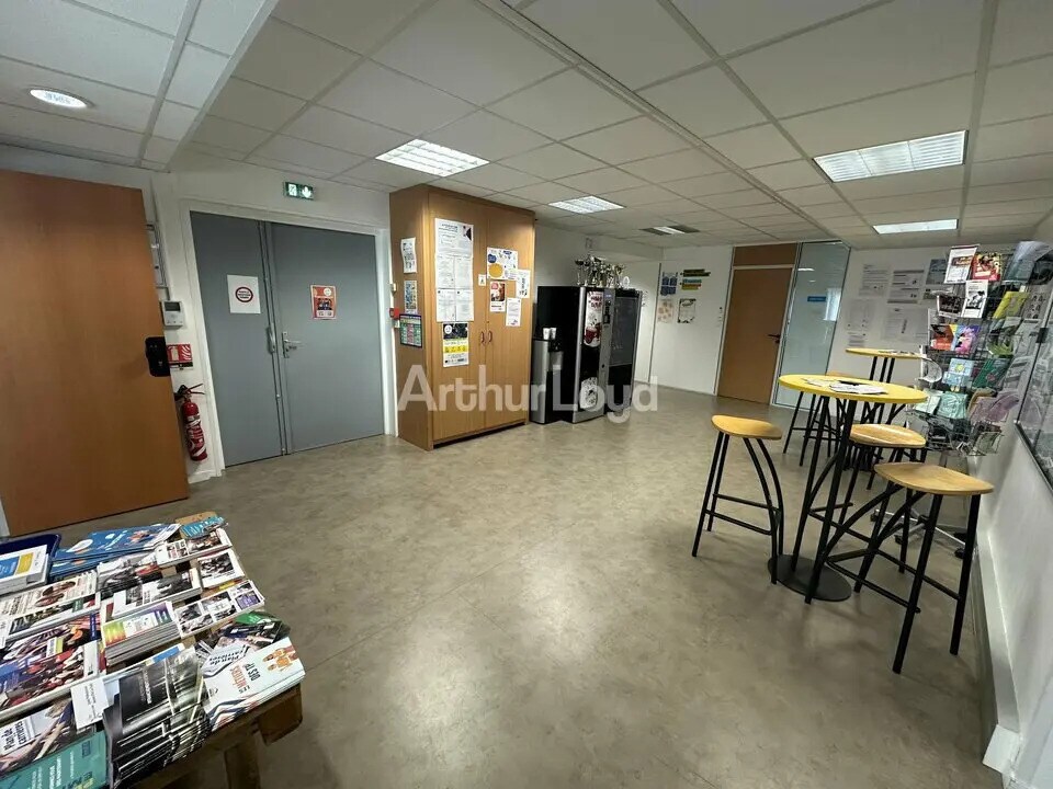 Bureau dans Reims à louer Photo intérieure– Image 1 sur 9