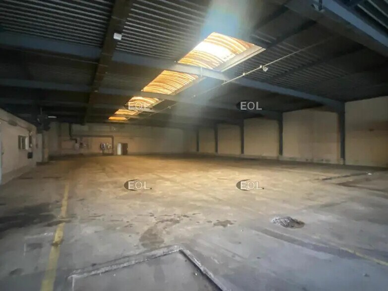 Industriel/Logistique dans Noisiel à louer - Photo de l’immeuble – Image 3 sur 10