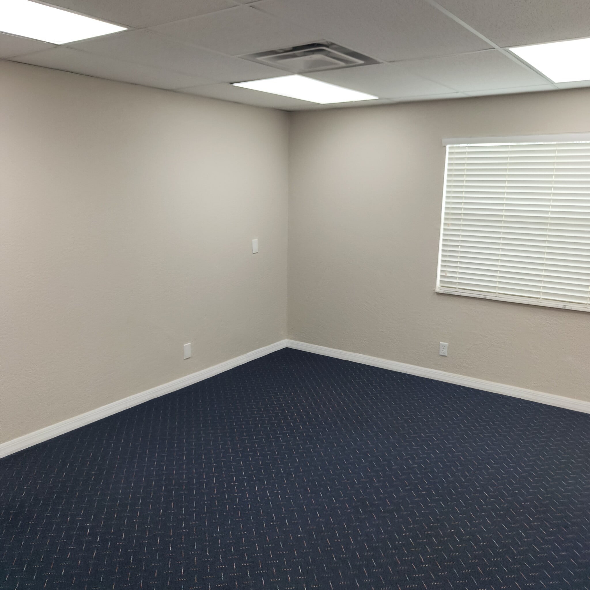253 Commercial Blvd, Lauderdale-by-the-Sea, FL à louer Photo intérieure– Image 1 sur 5