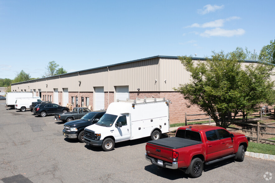 3301-3393 S Clinton Ave, South Plainfield, NJ à louer - Photo de l’immeuble – Image 3 sur 8