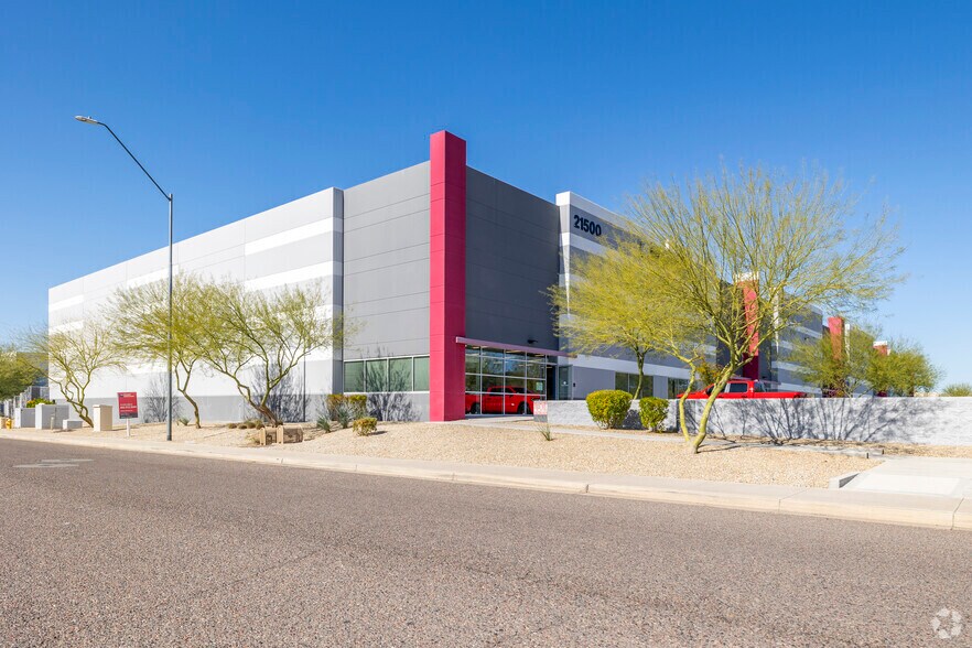 21500 N 8th Way, Phoenix, AZ à louer - Photo principale – Image 1 sur 4