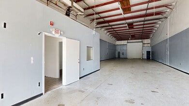 300 Northstar Ct, Sanford, FL à louer Numérisation 3D Matterport– Image 1 sur 9