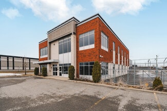 Plus de détails pour 5000 Rue Bernard-Lefebvre, Laval, QC - Local d’activités à vendre