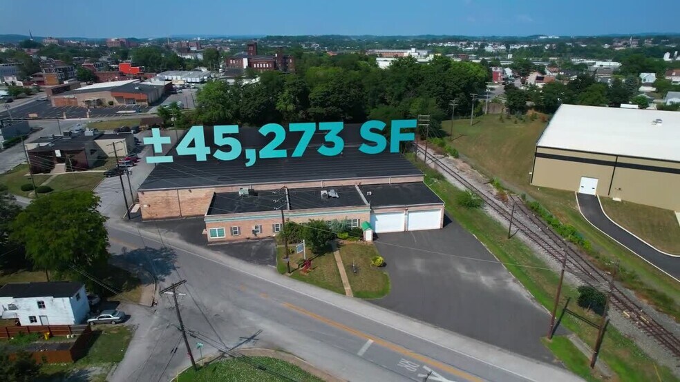 300 N Sherman St, York, PA à vendre - Vidéo sur l’annonce professionnelle – Image 2 sur 26
